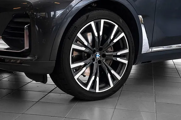 BMW X7 2021 photo 3