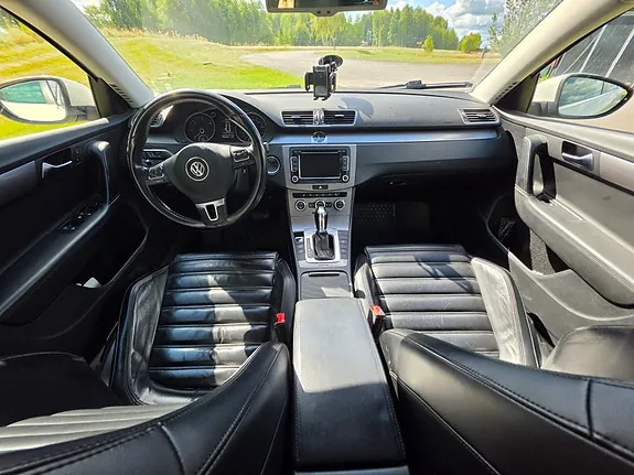 Volkswagen Passat 2013 photo 4