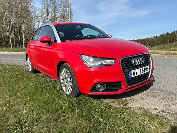 Audi A1 2011 photo 2
