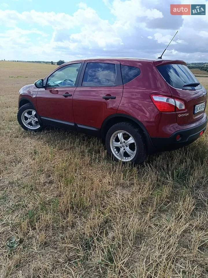 Nissan Qashqai 2012 photo 5