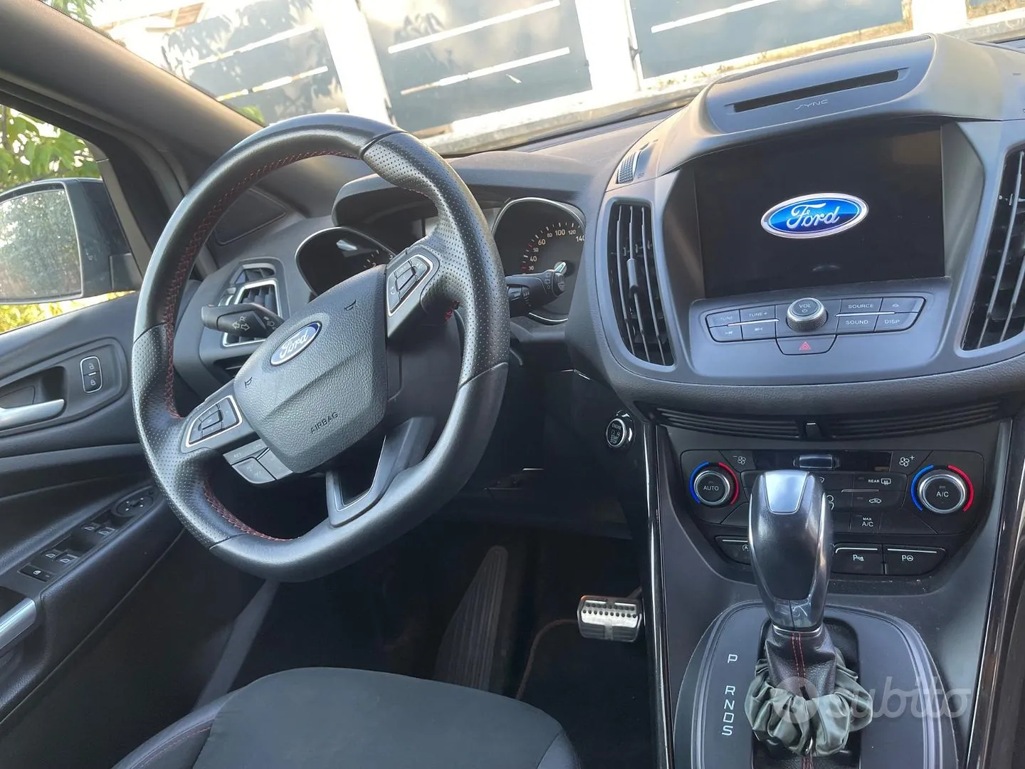 Ford Kuga 2019 photo 2