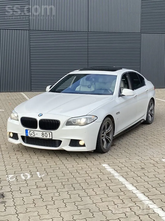 BMW 525