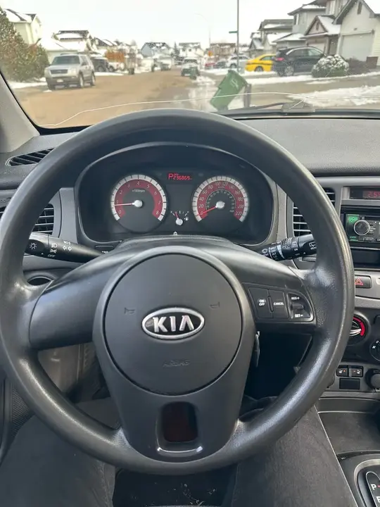 Kia Rio 2011 photo 5