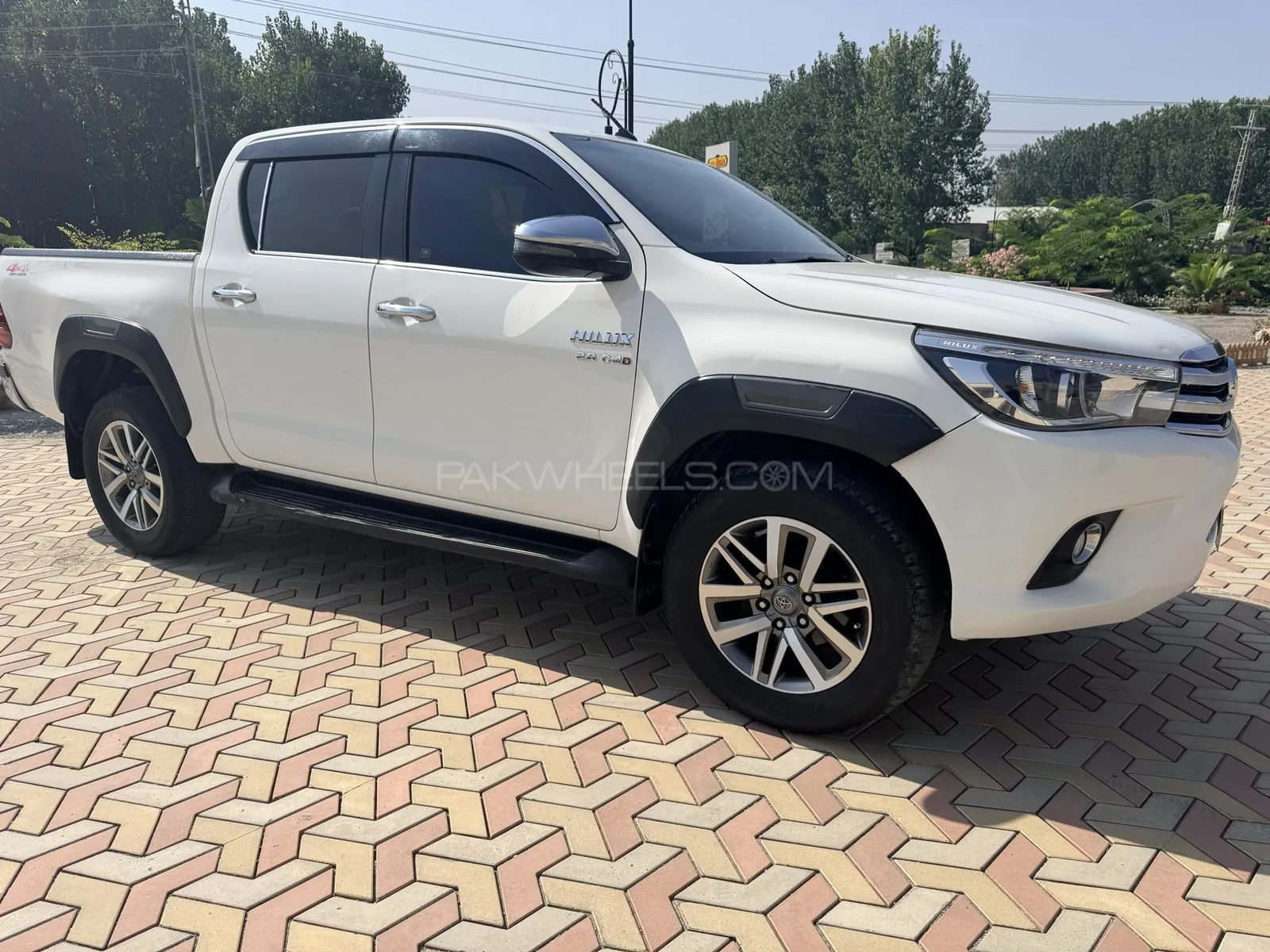Toyota Hilux