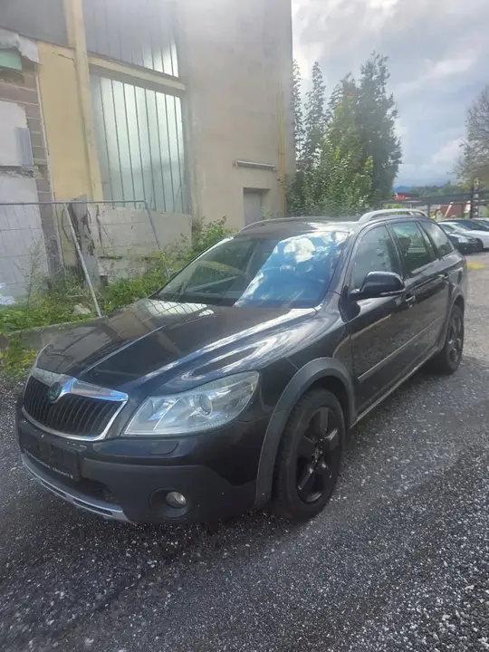 Skoda Octavia 2010 photo 3