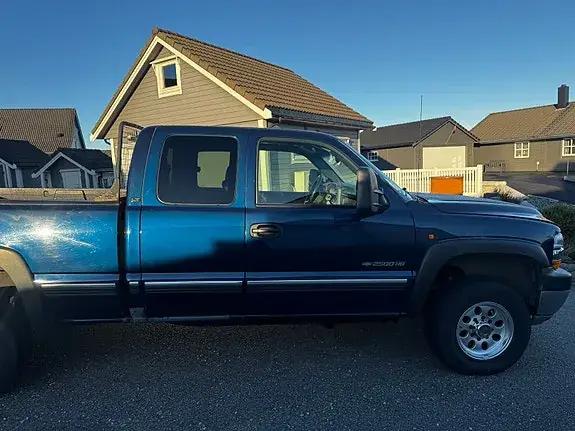 Chevrolet Silverado 2500 2002 photo 4
