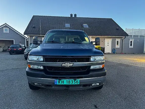 Chevrolet Silverado 2500 2002 photo 3