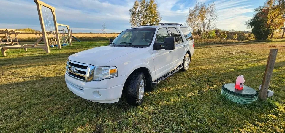 Ford Expedition 2013 photo 4
