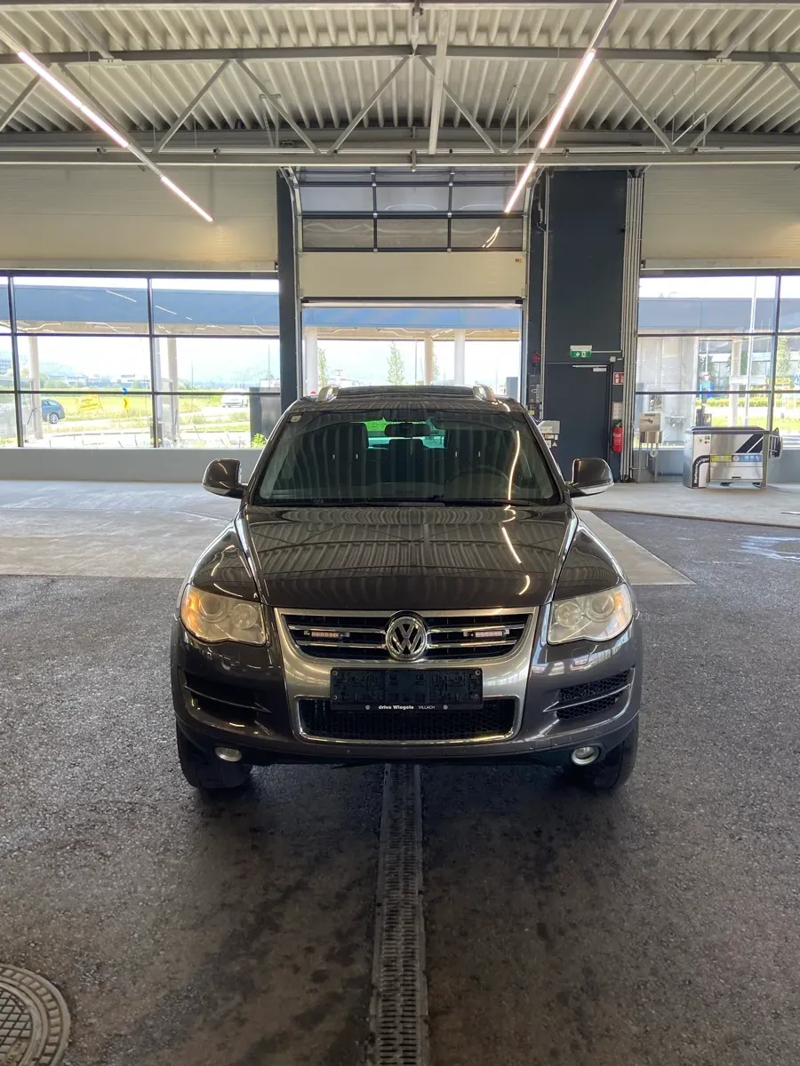 Volkswagen Touareg 2008 photo 2