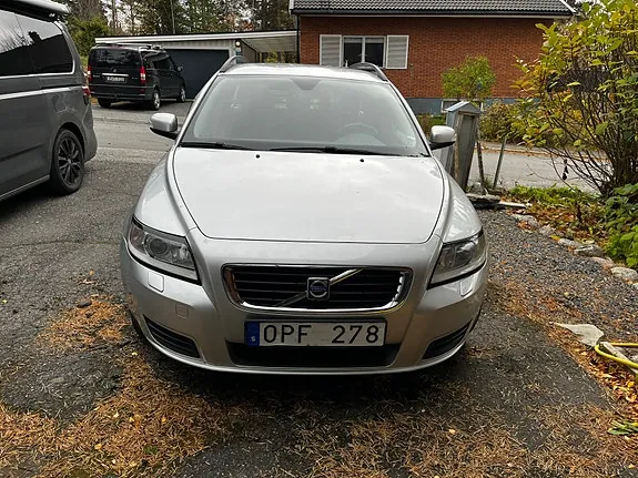 Volvo V50 2008 photo 2