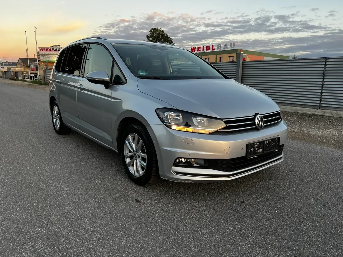 Volkswagen Touran 2018 photo 3