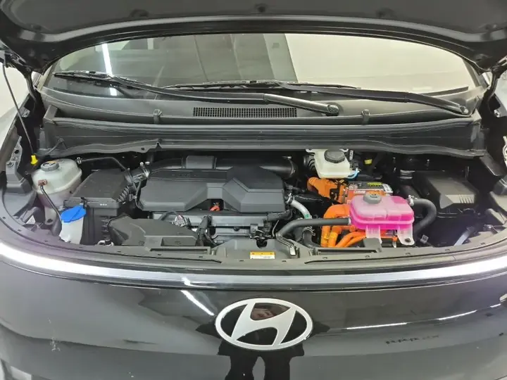 Hyundai Staria 2026 photo 5