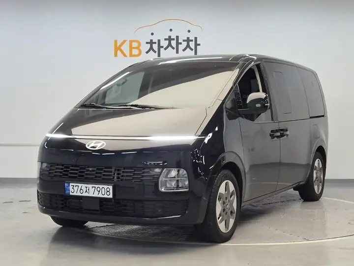 Hyundai Staria
