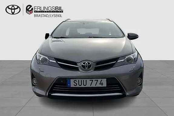 Toyota Auris 2014 photo 5