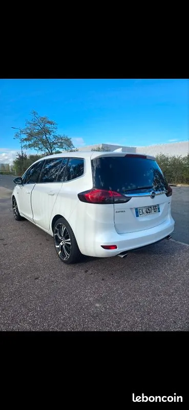 Opel Zafira Tourer 2017 photo 2