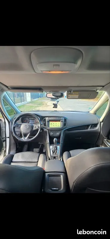 Opel Zafira Tourer 2017 photo 3