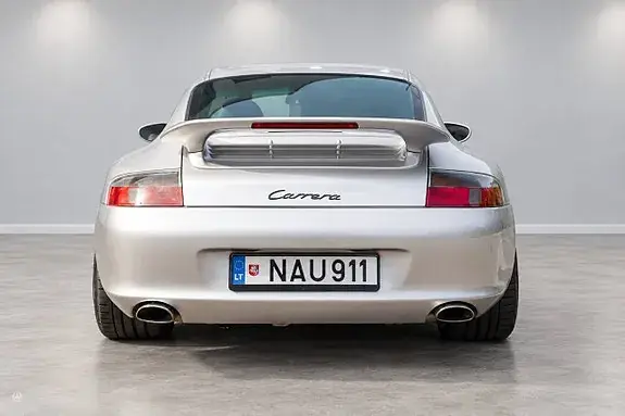 Porsche 911 Carrera 2003 photo 4