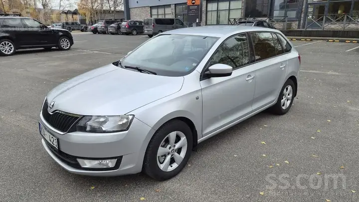 Skoda Rapid 2015 photo 2