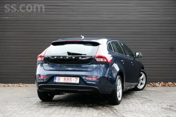 Volvo V40 2012 photo 3