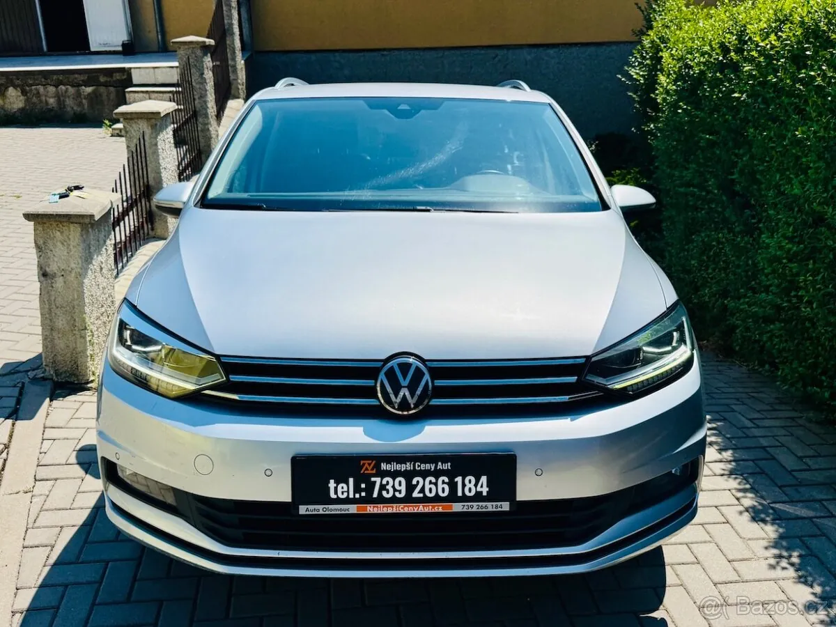 Volkswagen Touran 2021 photo 2