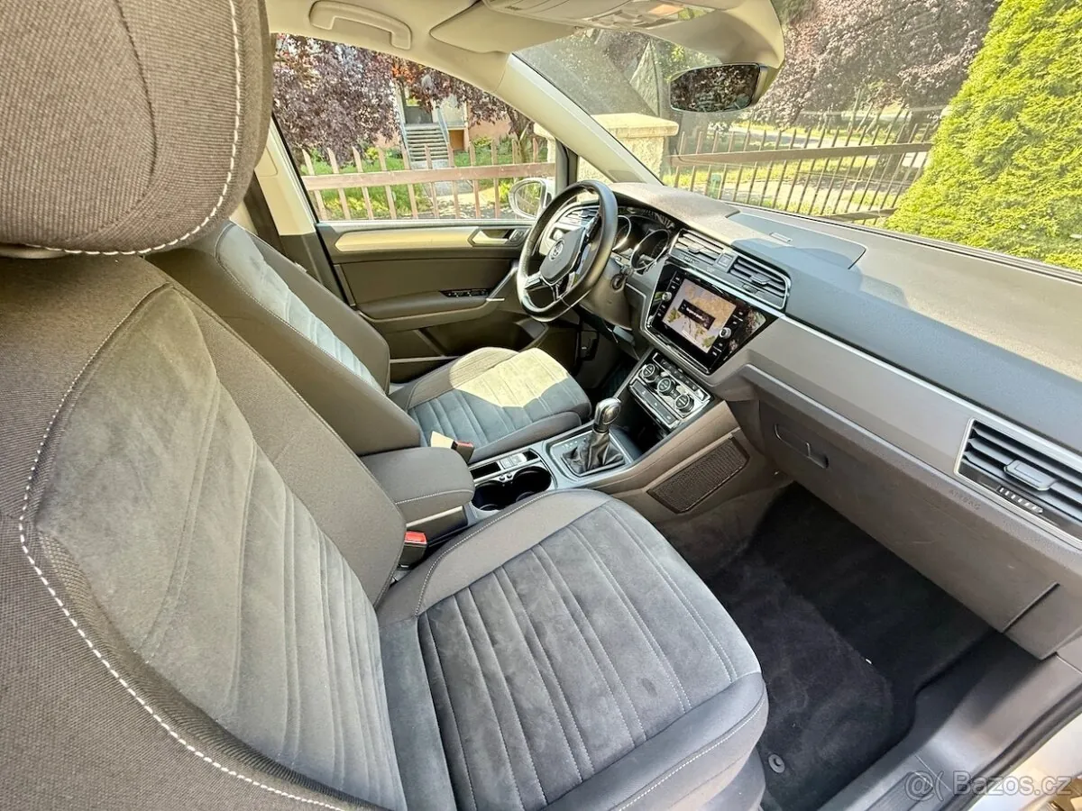 Volkswagen Touran 2021 photo 4