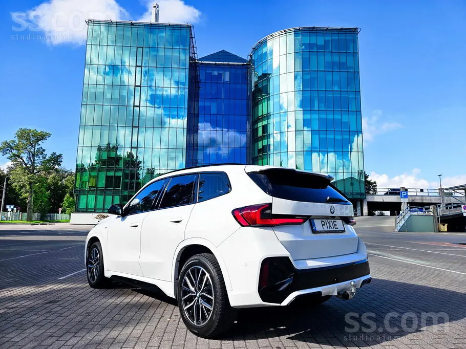 BMW X1 2023 photo 2