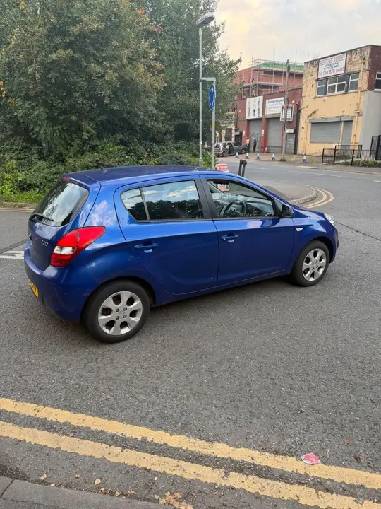 Hyundai I20 2011 photo 2