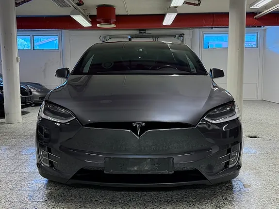 Tesla Model X 2018 photo 2
