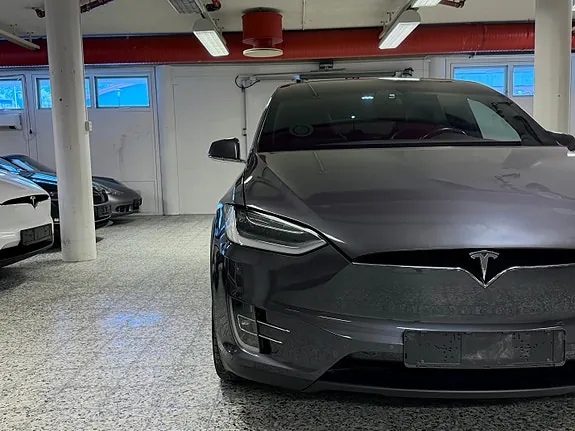 Tesla Model X 2018 photo 3