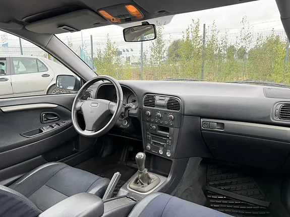 Volvo V40 2003 photo 4