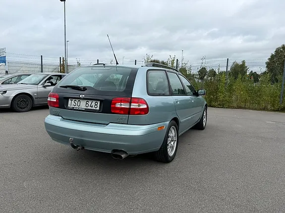 Volvo V40 2003 photo 3
