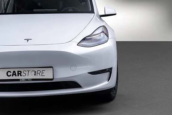 Tesla Model Y 2023 photo 5