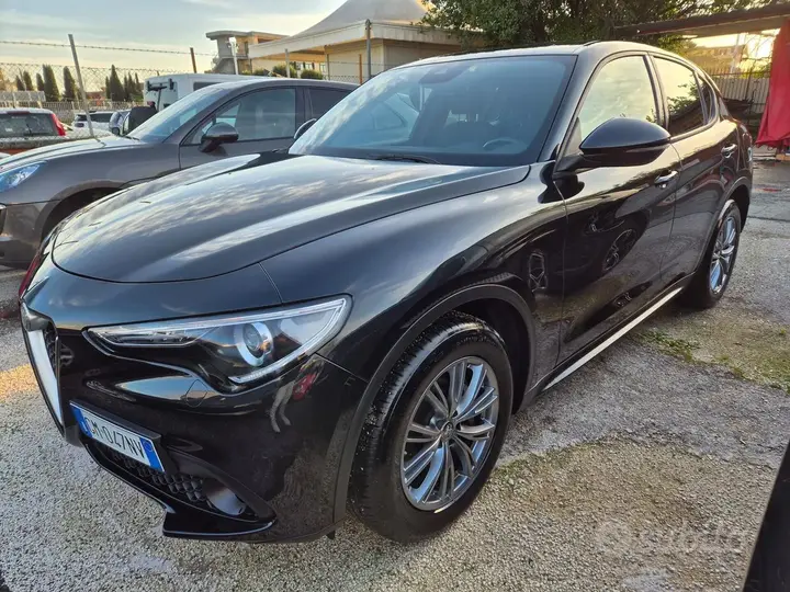 Alfa Romeo Stelvio 2023 photo 3