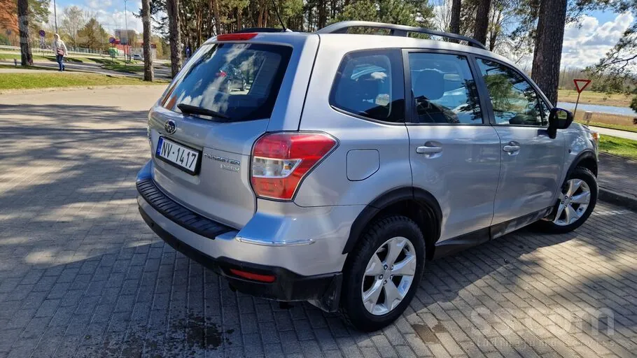 Subaru Forester 2015 photo 3