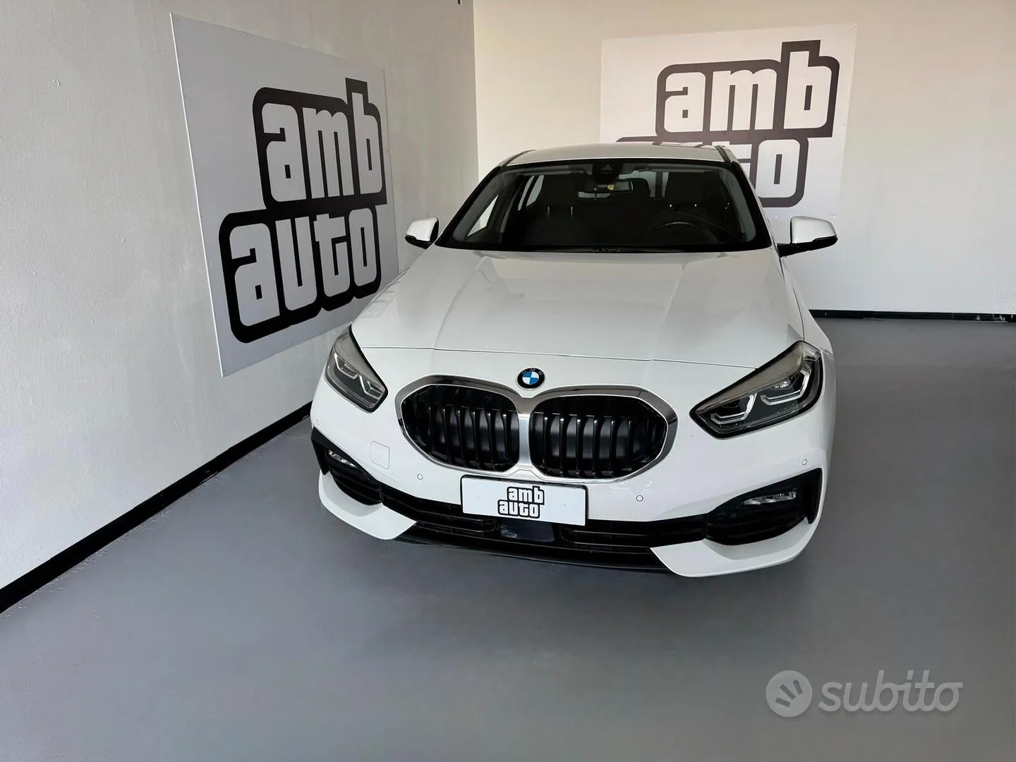 BMW 116D 2021 photo 2