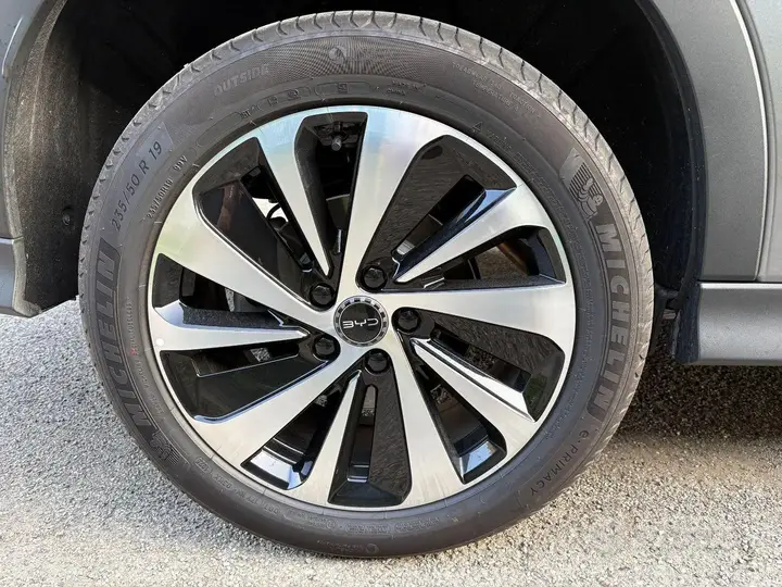 BYD Seal U 2026 photo 5