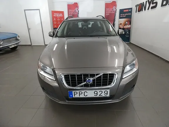 Volvo V70 2008 photo 2