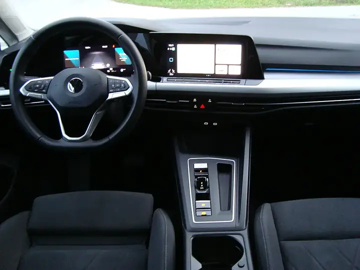 Volkswagen Golf Variant 2022 photo 3