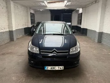 Citroen C4 2010 photo 2