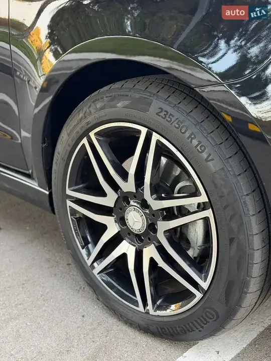 Mercedes-Benz Eqv 2022 photo 5