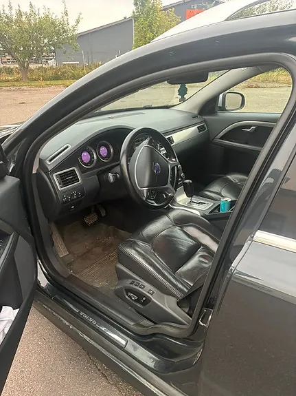 Volvo V70 2011 photo 3