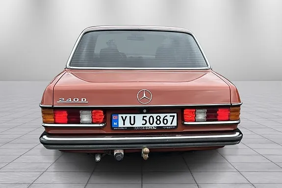 Mercedes-Benz 200 Td 1983 photo 3