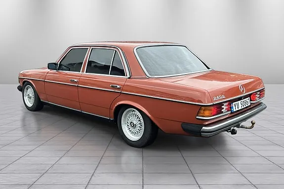 Mercedes-Benz 200 Td 1983 photo 4