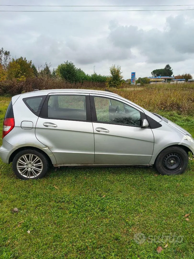 Mercedes-Benz A 2013 photo 3