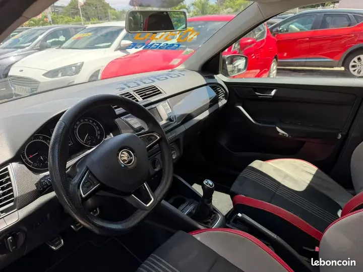 Skoda Fabia 2018 photo 5