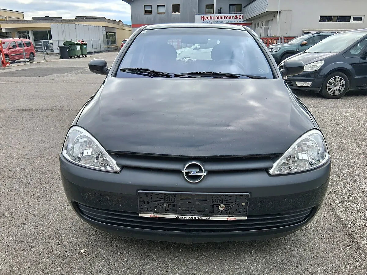 Opel Corsa 2002 photo 2