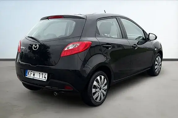Mazda 2 2009 photo 5