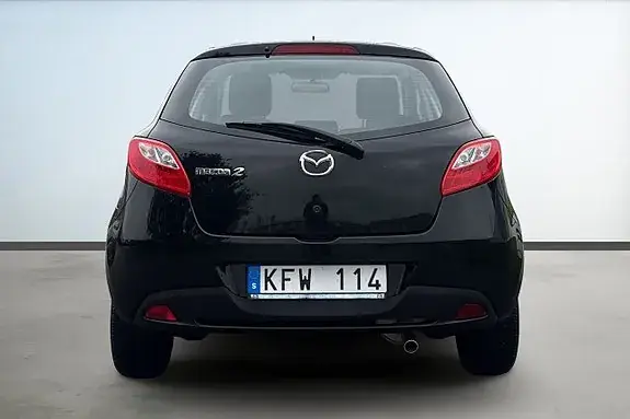 Mazda 2 2009 photo 4