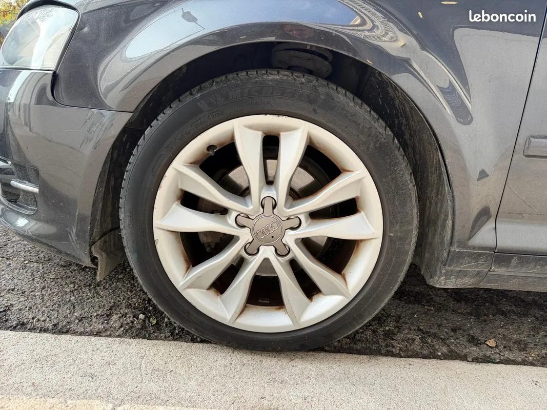 Audi A3 2010 photo 5