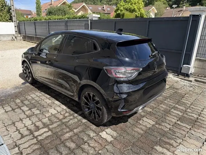 Renault Clio 2024 photo 2